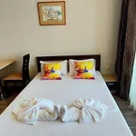 Sorrento - Menada Апартаменты *